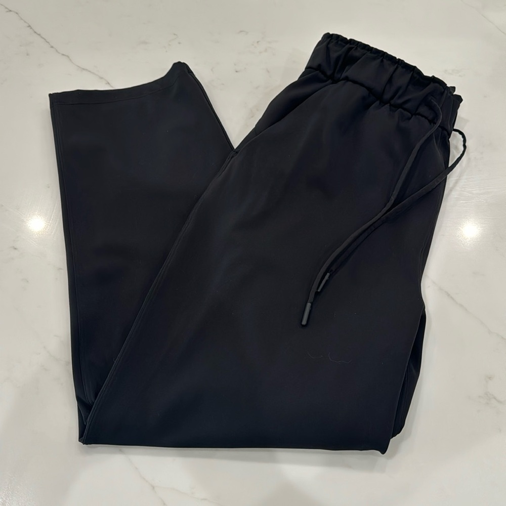 Lululemon trousers